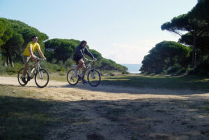 Bicicleta Sendero del Acantilado La Brena