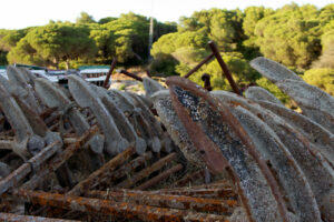 Anclas de la Almadraba en el Puerto de Conil